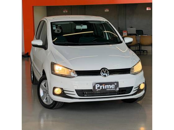 VOLKSWAGEN FOX 1.6 MSI HIGHLINE 16V FLEX 4P AUTOMATIZADO VOLKSWAGEN FOX 1.6 MSI HIGHLINE 16V FLEX 4P AUTOMATIZADO